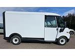 2025 Chevrolet BrightDrop 400 Standard Roof AWD Step Van / Walk-in for sale #25G21 - photo 9