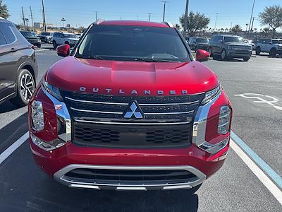 Used 2022 Mitsubishi Outlander - photo 1