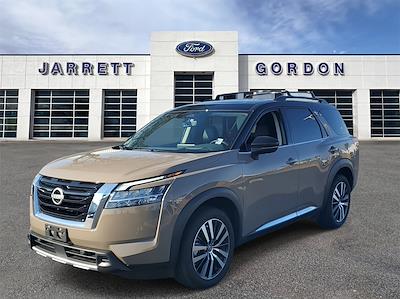 Used 2023 Nissan Pathfinder - photo 1
