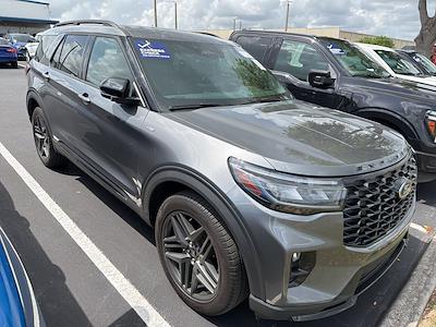 Used 2025 Ford Explorer - photo 1