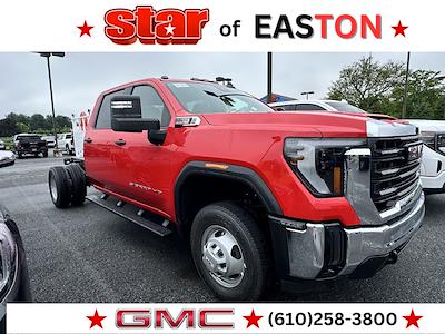 2025 GMC Sierra 3500 Crew Cab DRW 4x4 Cab Chassis for sale #150639 - photo 1