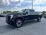 New 2026 GMC Sierra 2500 Denali Ultimate Crew Cab 4x4 Pickup for sale #461325 - photo 3