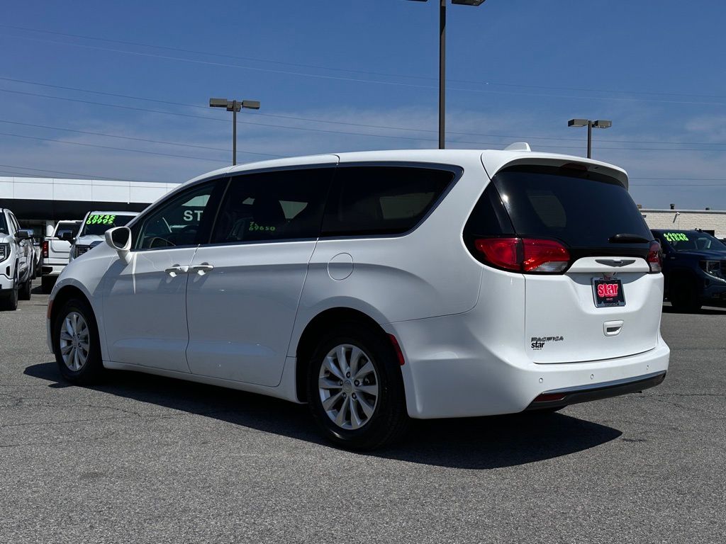 Used 2018 Chrysler Pacifica - photo 9