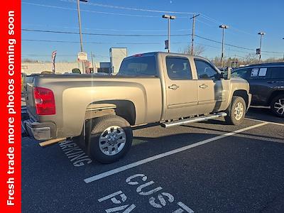 2014 Chevrolet Silverado 2500 Crew Cab 4WD Pickup for sale #Q36135A - photo 2