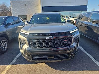 Used 2024 Chevrolet Traverse - photo 1