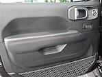 2020 Jeep Gladiator Crew Cab 4x4 Pickup for sale #Q450204C - photo 12
