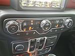2020 Jeep Gladiator Crew Cab 4x4 Pickup for sale #Q450204C - photo 15