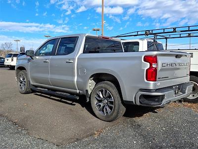 2022 Chevrolet Silverado 1500 LTD Crew Cab 4WD, Pickup for sale #Q450259A - photo 2