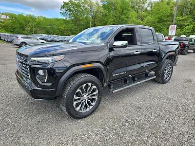 New 2025 GMC Canyon Denali Crew Cab 4WD Pickup for sale #G25361 - photo 1