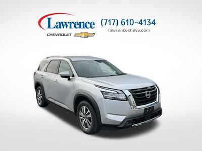 Used 2023 Nissan Pathfinder - photo 1