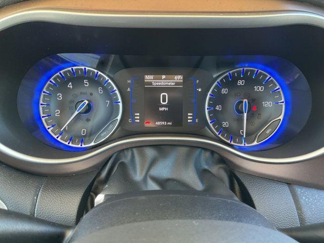 Used 2018 Chrysler Pacifica - photo 6