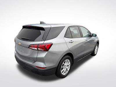 Used 2024 Chevrolet Equinox - photo 1