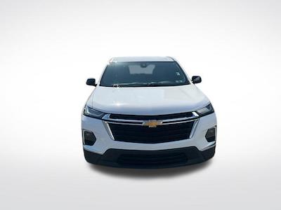 Used 2022 Chevrolet Traverse - photo 2