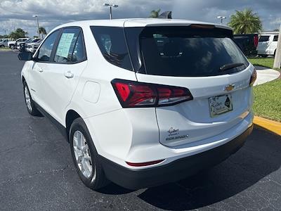 2022 Chevrolet Equinox FWD SUV for sale #A9504A - photo 2