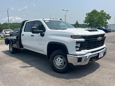 New 2025 Chevrolet Silverado 3500 Work Truck Crew Cab 4x4 Flatbed Truck for sale #C256325 - photo 1