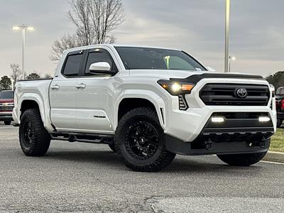 Used 2025 Toyota Tacoma - photo 1