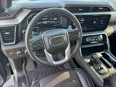 Used 2025 GMC Sierra 1500 - photo 1
