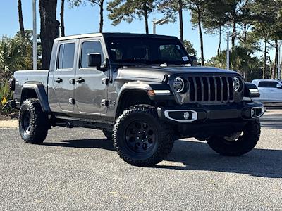 2022 Jeep Gladiator Crew Cab 4x4 Pickup for sale #XH70976A - photo 1