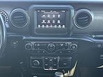 2022 Jeep Gladiator Crew Cab 4x4 Pickup for sale #XH70976A - photo 26