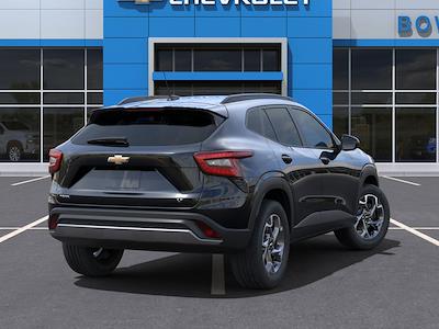 New 2025 Chevrolet Trax LT SUV for sale #252501 - photo 2
