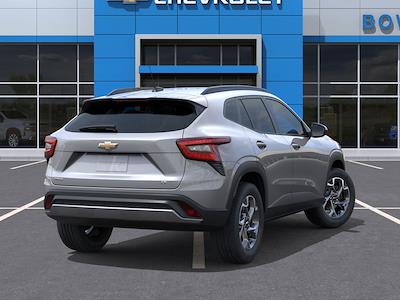 New 2025 Chevrolet Trax LT SUV for sale #252873 - photo 2