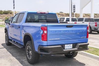 2025 Chevrolet Silverado 1500 Crew Cab 4WD Pickup for sale #250946 - photo 2