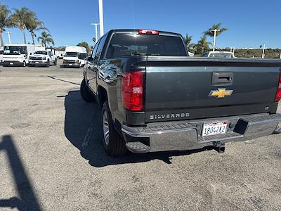 2018 Chevrolet Silverado 1500 Crew Cab 4WD Pickup for sale #260083A - photo 2