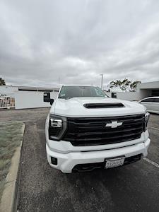 Used 2024 Chevrolet Silverado 2500 - photo 1