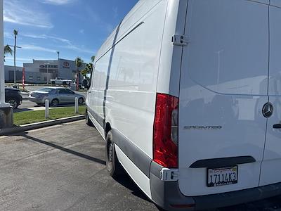 Used 2021 Mercedes-Benz Sprinter 2500 - photo 1