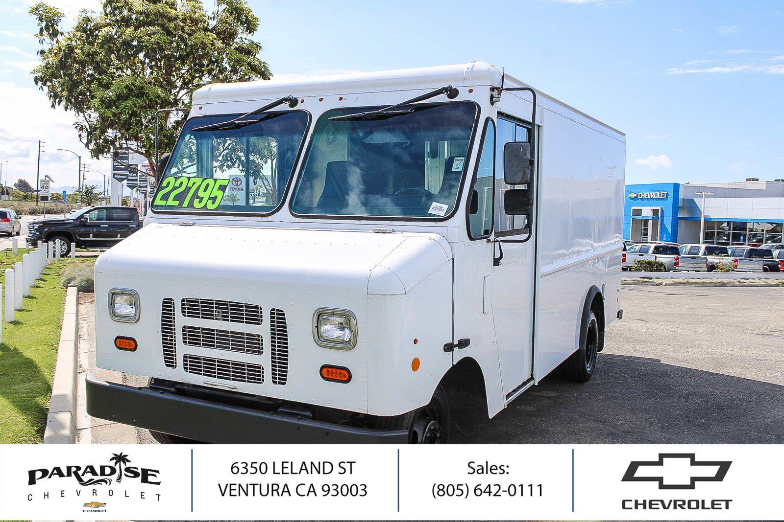 Used 2017 Ford E-350 - photo 1