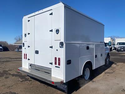 New 2027 Ford E-350 - photo 1