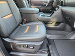 New 2025 GMC Sierra 2500 AT4 Crew Cab 4WD Pickup for sale #G250638 - photo 19