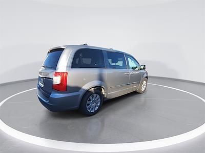 2016 Chrysler Town and Country FWD Minivan for sale #25161 - photo 2