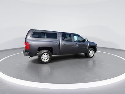 Used 2011 Chevrolet Silverado 1500 LT Crew Cab for sale #25197 - photo 2