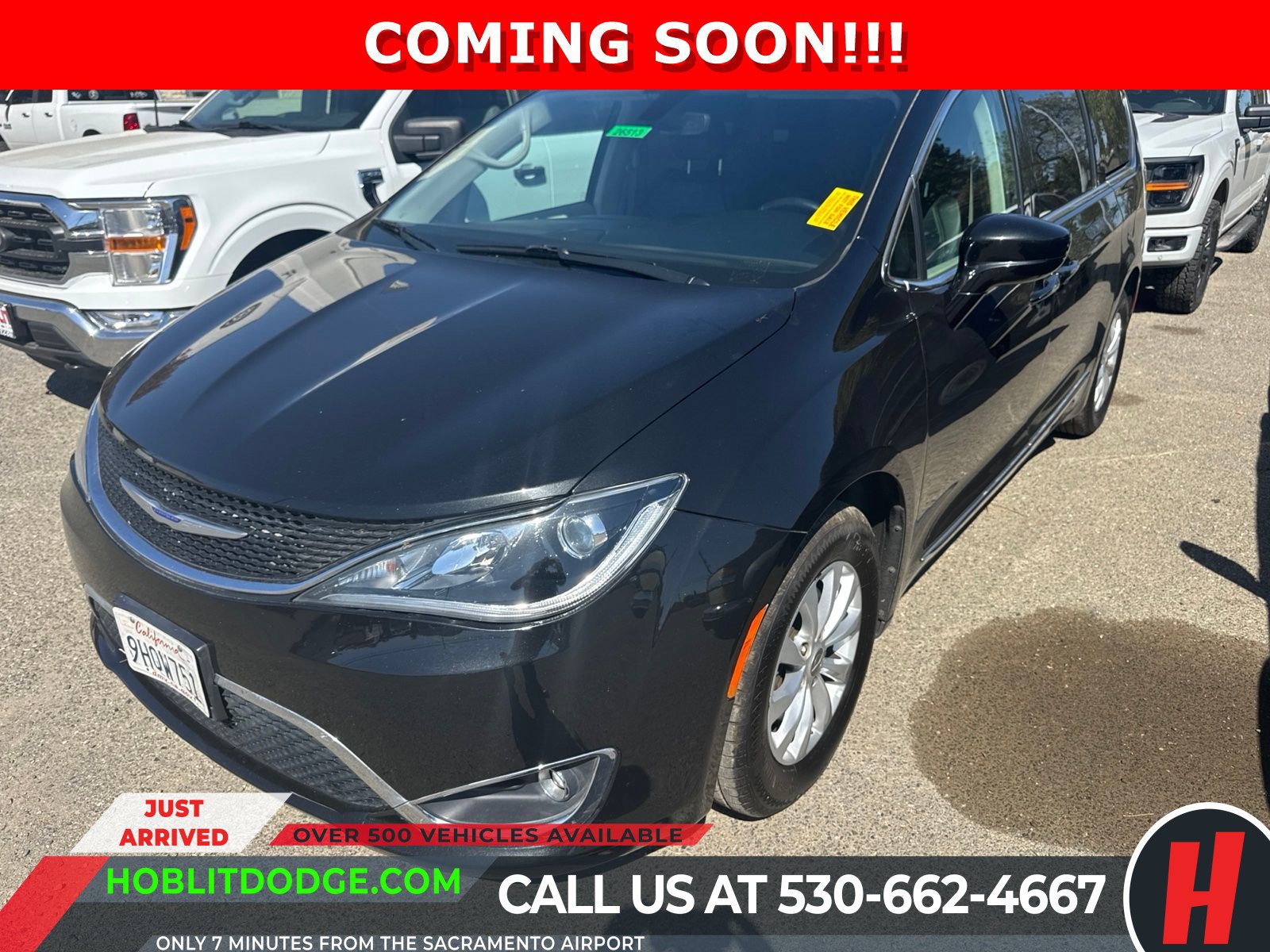 Used 2019 Chrysler Pacifica - photo 1
