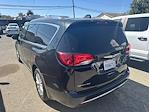 2019 Chrysler Pacifica FWD Minivan for sale #26513 - photo 2
