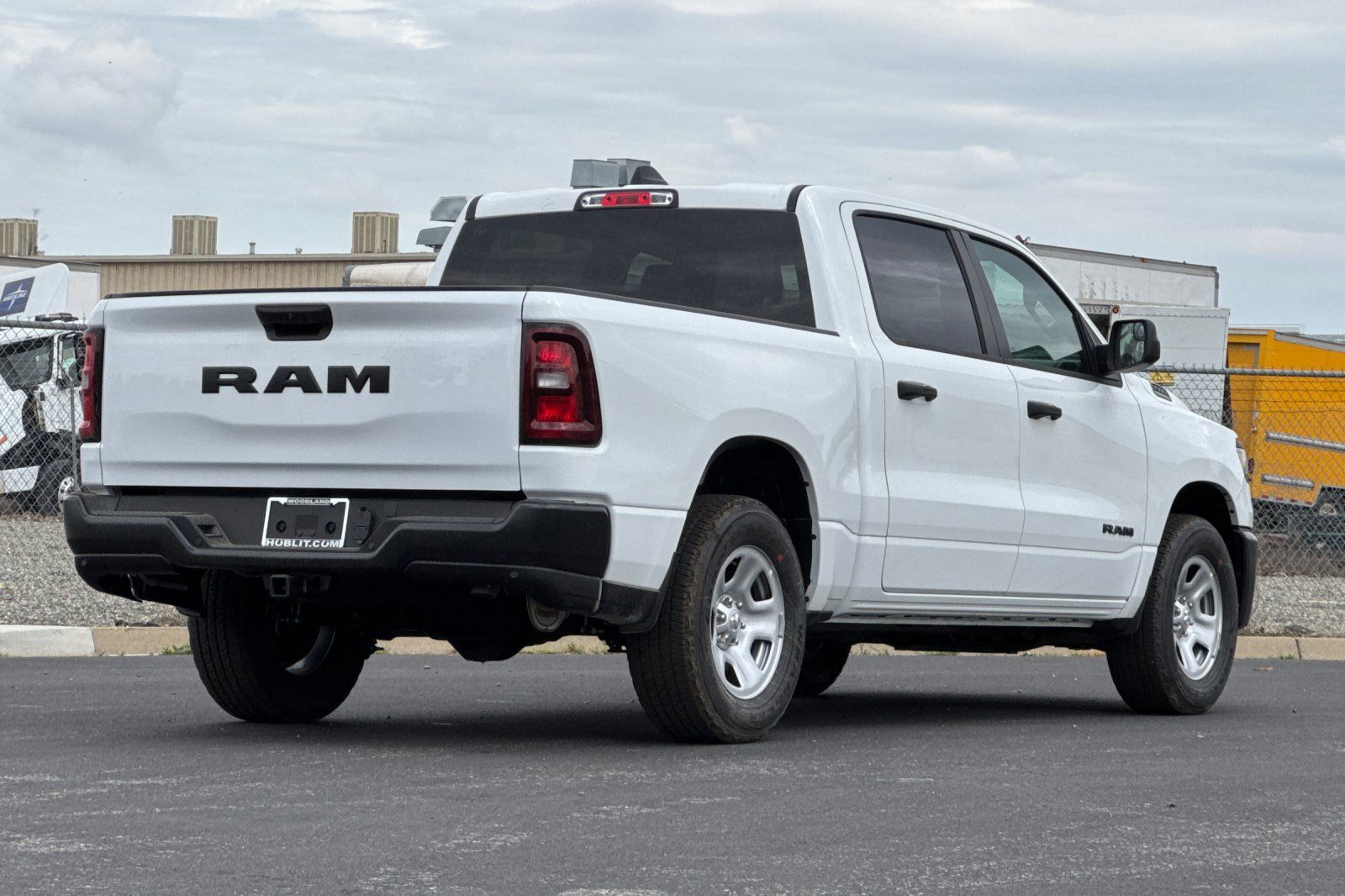 New 2026 Ram 1500 - photo 2