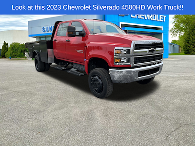 2023 Chevrolet Silverado 4500 Crew Cab DRW 4x4, Knapheide PGTD Gooseneck Flatbed Truck for sale #903760 - photo 1