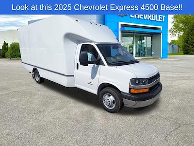 New 2025 Chevrolet Express 4500 17' Unicell Box Van for sale #904912 - photo 1
