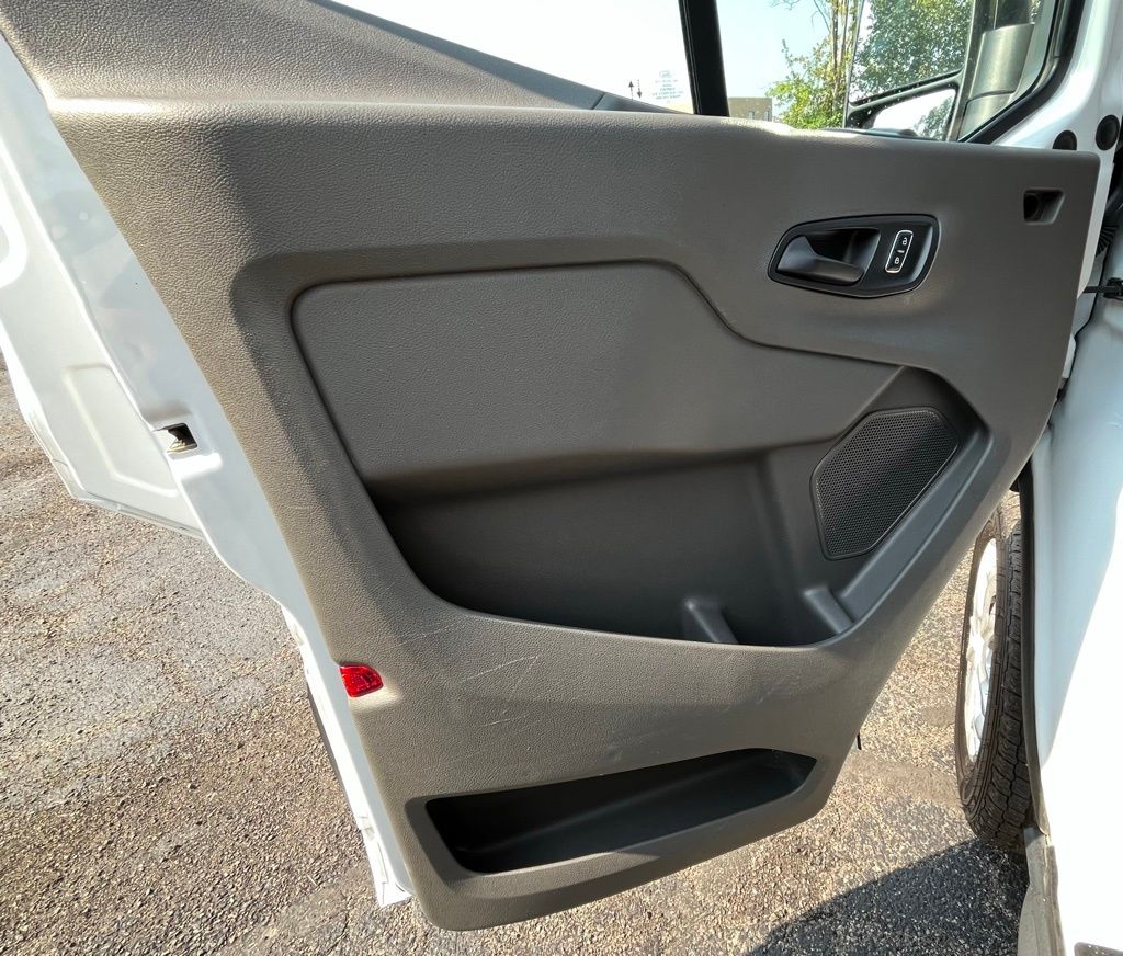 Used 2022 Ford Transit 250 - photo 11