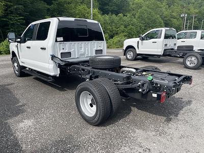 New 2025 Ford F-350 XL Crew Cab 4WD Cab Chassis for sale #25F248 - photo 2