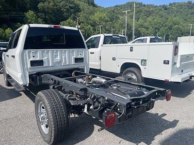New 2025 Ford F-350 XL Crew Cab 4WD Cab Chassis for sale #25F313 - photo 2
