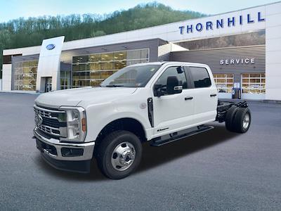New 2025 Ford F-350 XL Crew Cab 4WD Cab Chassis for sale #25F361 - photo 1