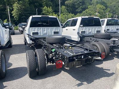 2025 Ford F-450 Crew Cab DRW 4WD Cab Chassis for sale #25F372 - photo 2