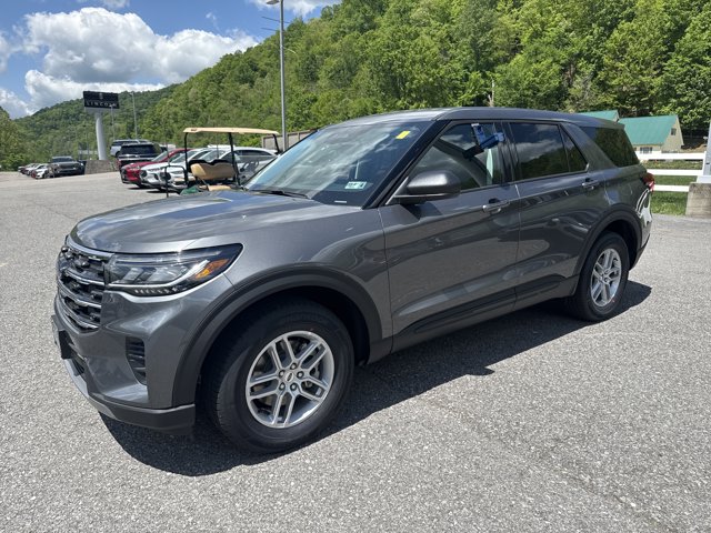 New 2026 Ford Explorer - photo 2