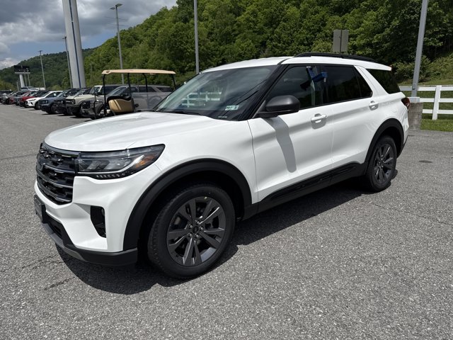 New 2026 Ford Explorer - photo 2