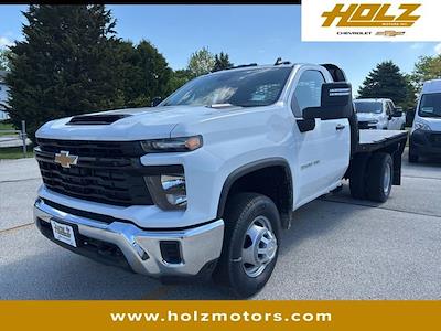 New 2025 Chevrolet Silverado 3500 Regular Cab Steel Flatbed Truck for sale #251318 - photo 1