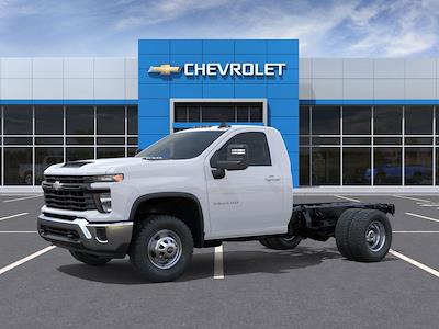 2025 Chevrolet Silverado 3500 Regular Cab 4x4 Cab Chassis for sale #251722 - photo 2