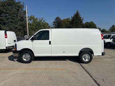 New 2025 Chevrolet Express 3500 - photo 1