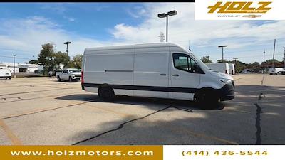 Used 2025 Mercedes-Benz Sprinter 2500 - photo 1